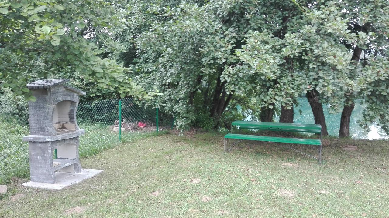 Una Si Lohovo Exterior foto
